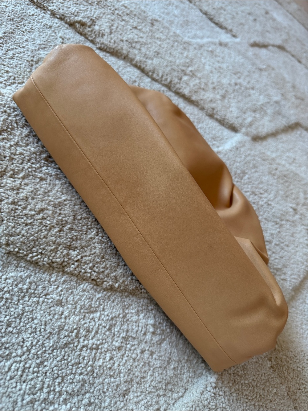 Bottega Veneta Tan Leather Pouch Clutch - Picture 4 of 6